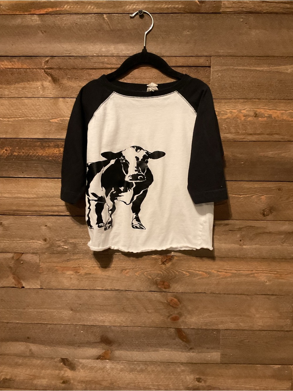 Toddler Rabbit Skins White And Black Raglan Shirt With Cow Graphic Size 4